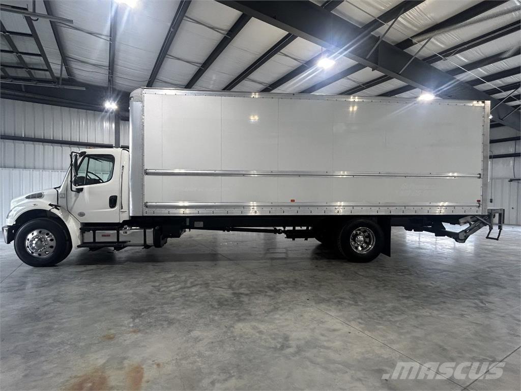 Freightliner M2 Caminhões de caixa fechada