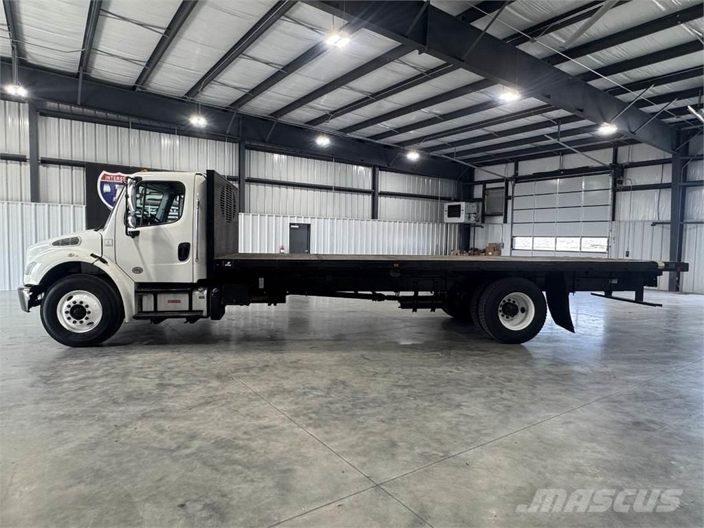 Freightliner M2 106 Camiões estrado/caixa aberta