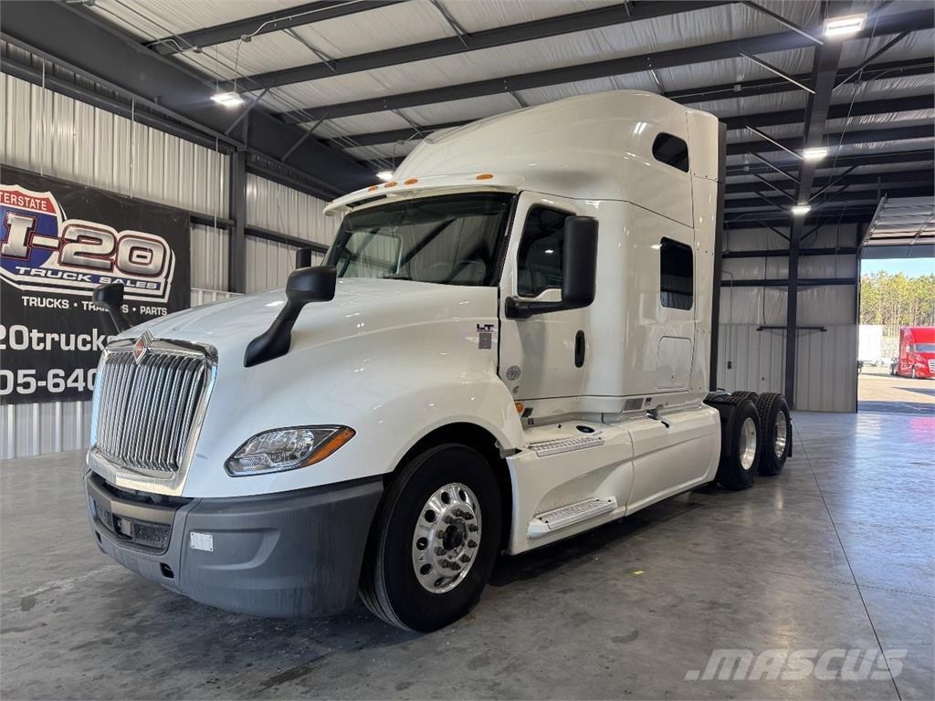 International LT625 Cavalos Mecânicos