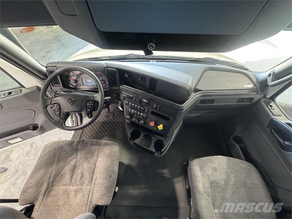 International LT625 Cavalos Mecânicos