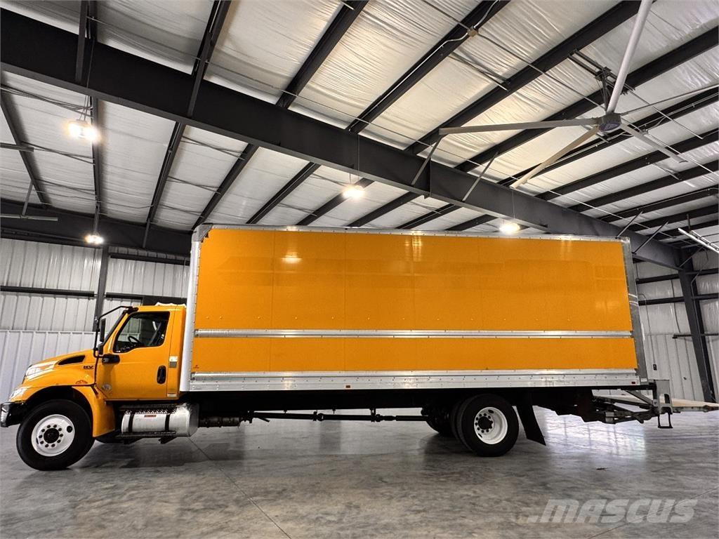 International MV607 Caminhões de caixa fechada