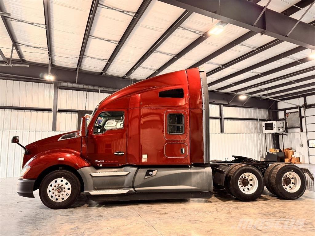 Kenworth T680 Cavalos Mecânicos