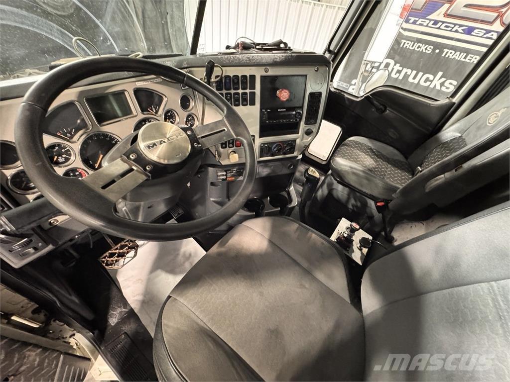 Mack Granite Camiões basculantes