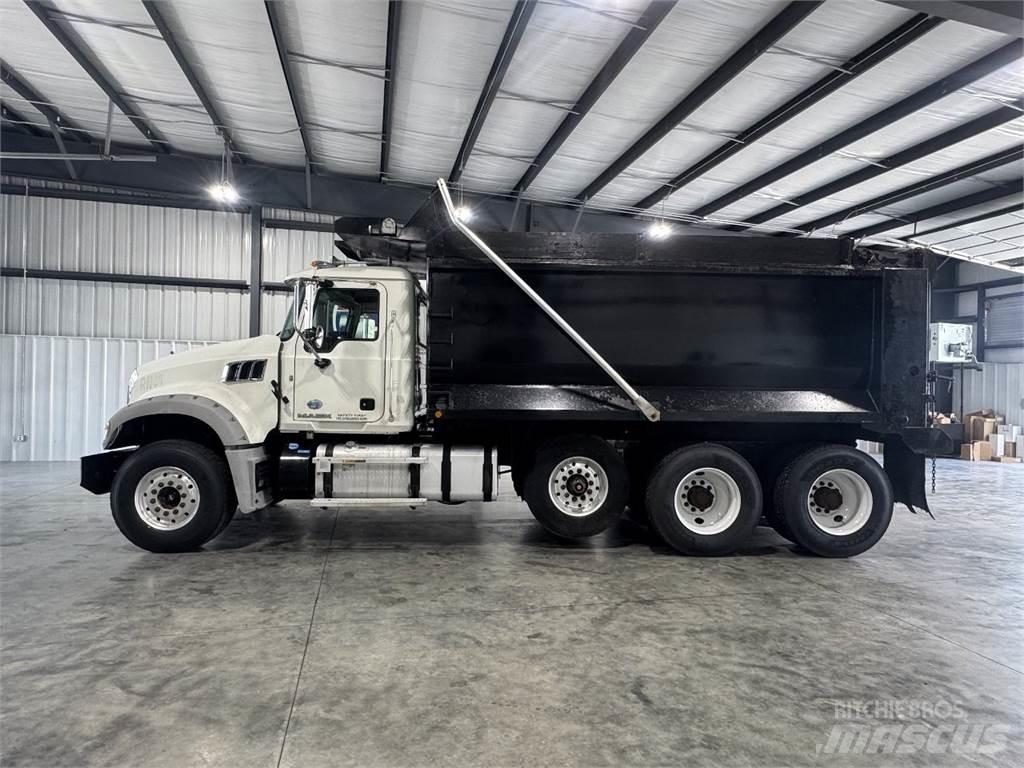 Mack GU713 Camiões basculantes