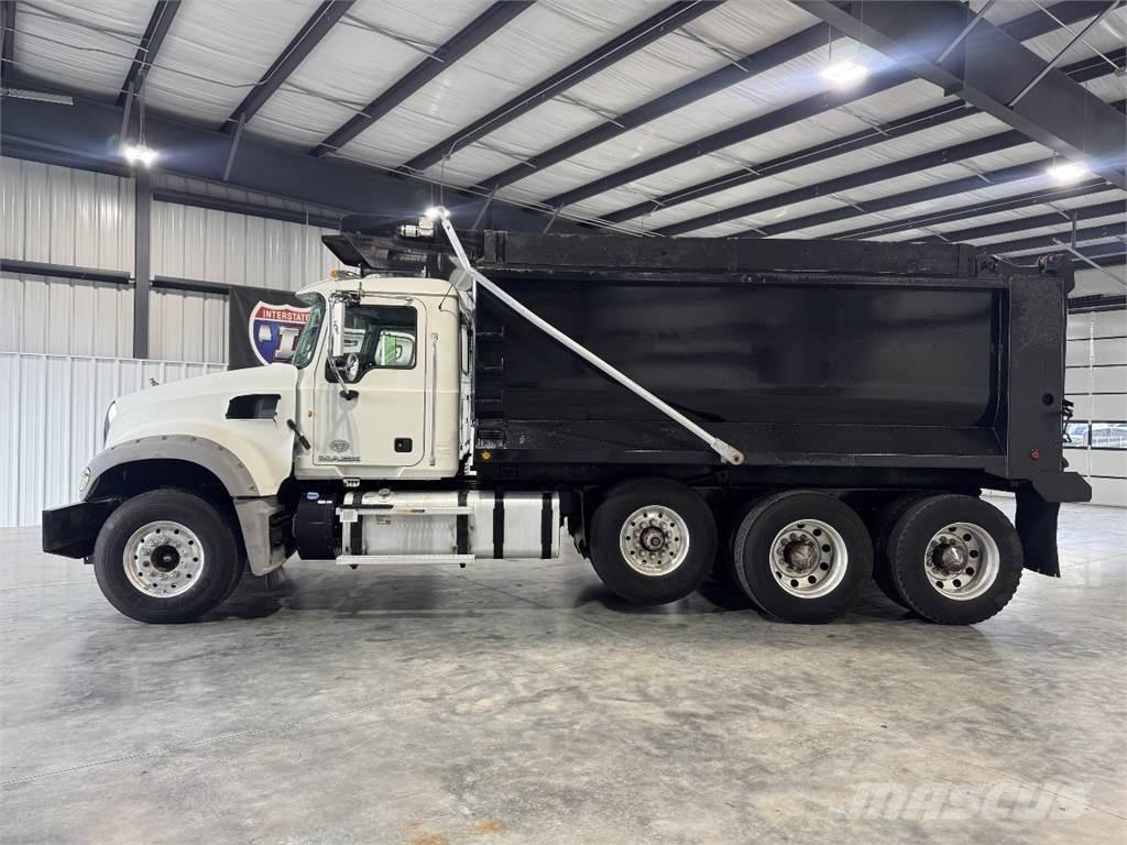 Mack GU713 Camiões basculantes