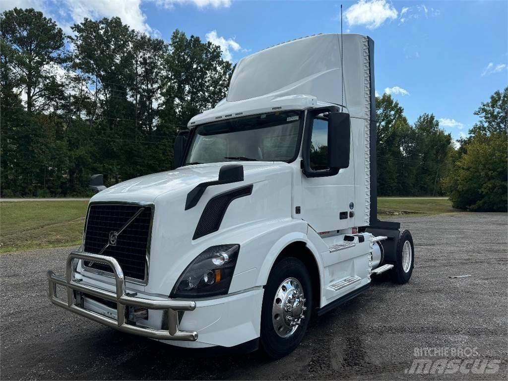 Volvo VNL42T300 Cavalos Mecânicos