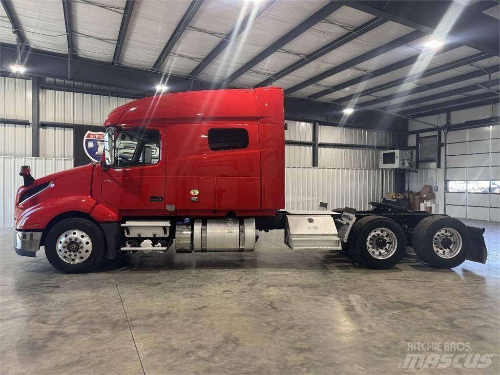 Volvo VNL64T740 Cavalos Mecânicos