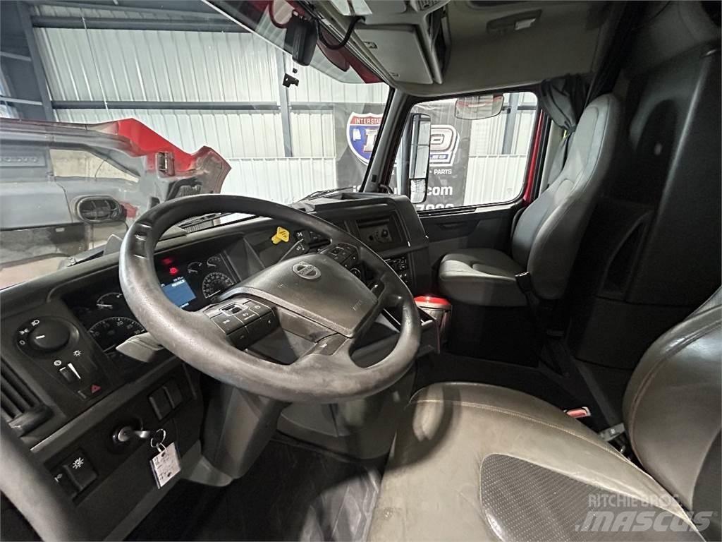 Volvo VNL64T740 Cavalos Mecânicos