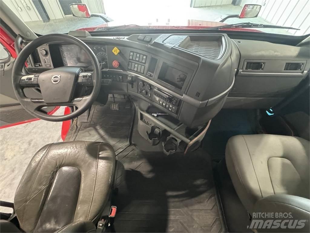 Volvo VNL740 Cavalos Mecânicos