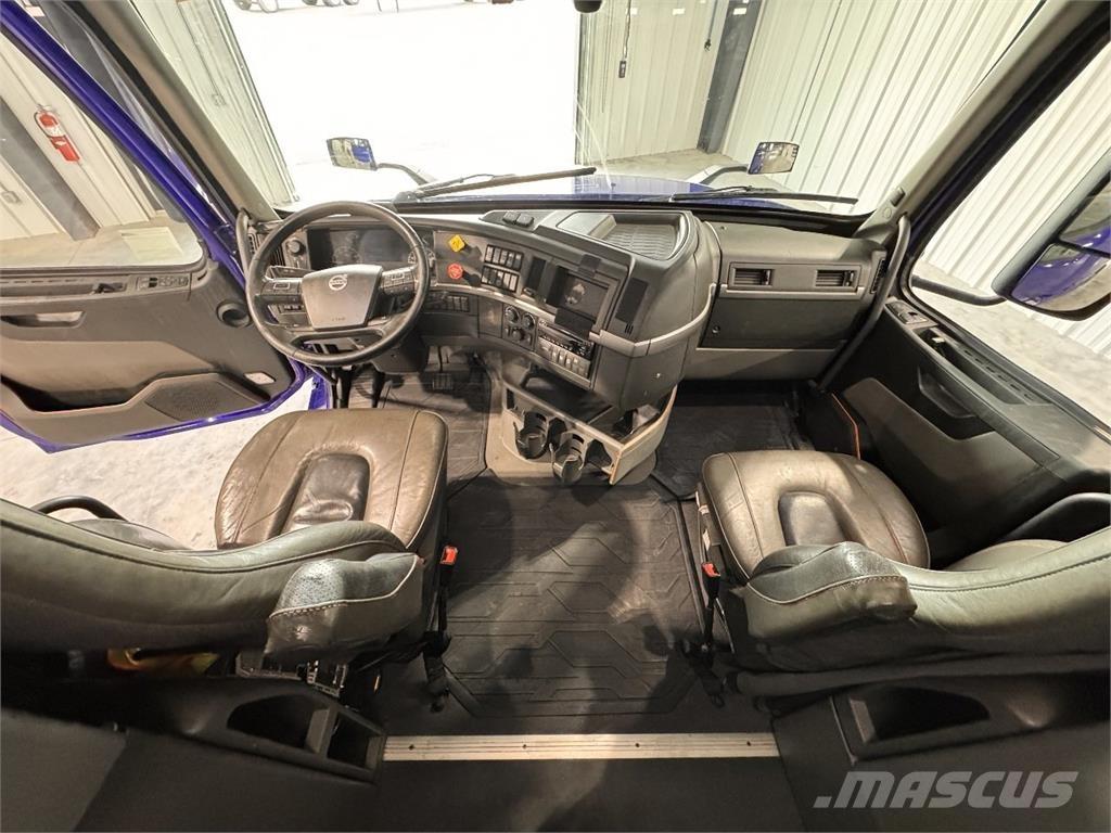Volvo VNL860 Cavalos Mecânicos