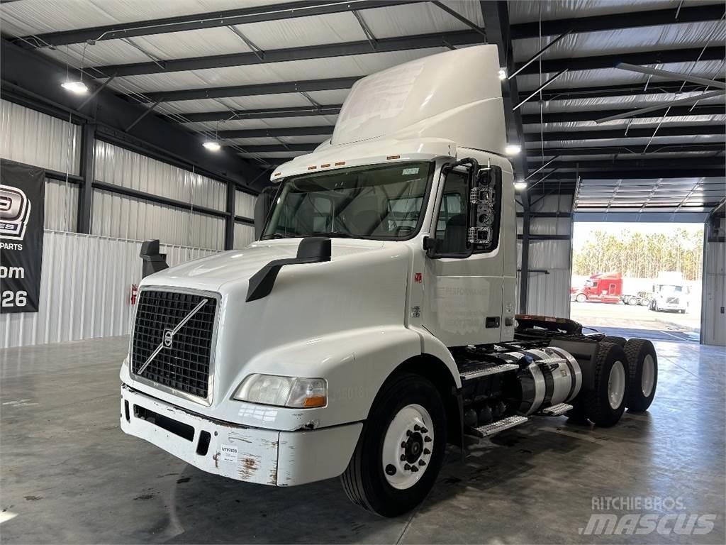 Volvo VNM Cavalos Mecânicos