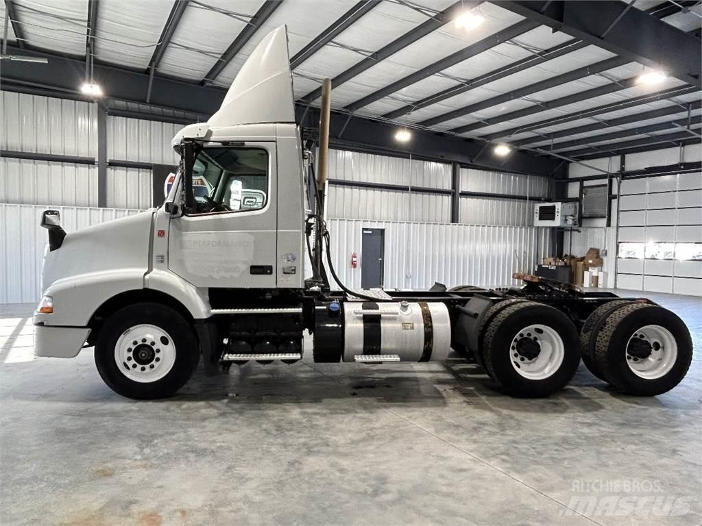 Volvo VNM Cavalos Mecânicos