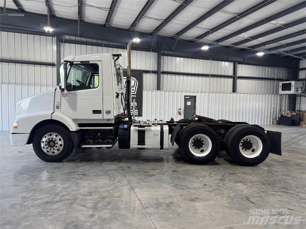 Volvo VNM Cavalos Mecânicos