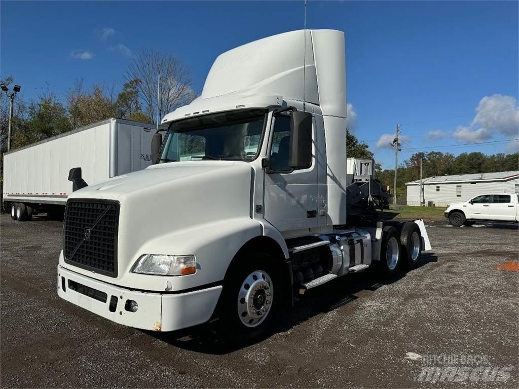 Volvo VNM64T200 Cavalos Mecânicos