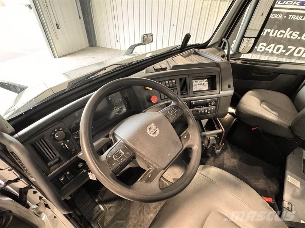 Volvo VNR64T300 Cavalos Mecânicos