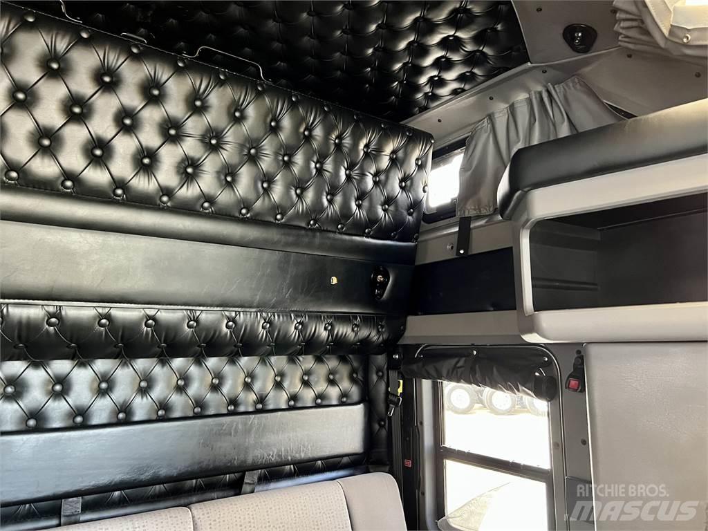 Kenworth T800 Cavalos Mecânicos