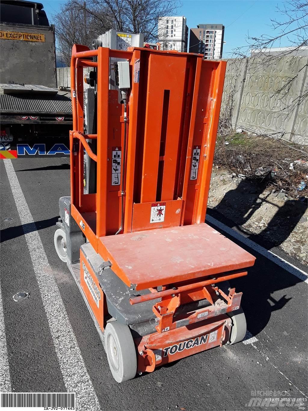 JLG Toucan duo Plataformas de Mastro Vertical