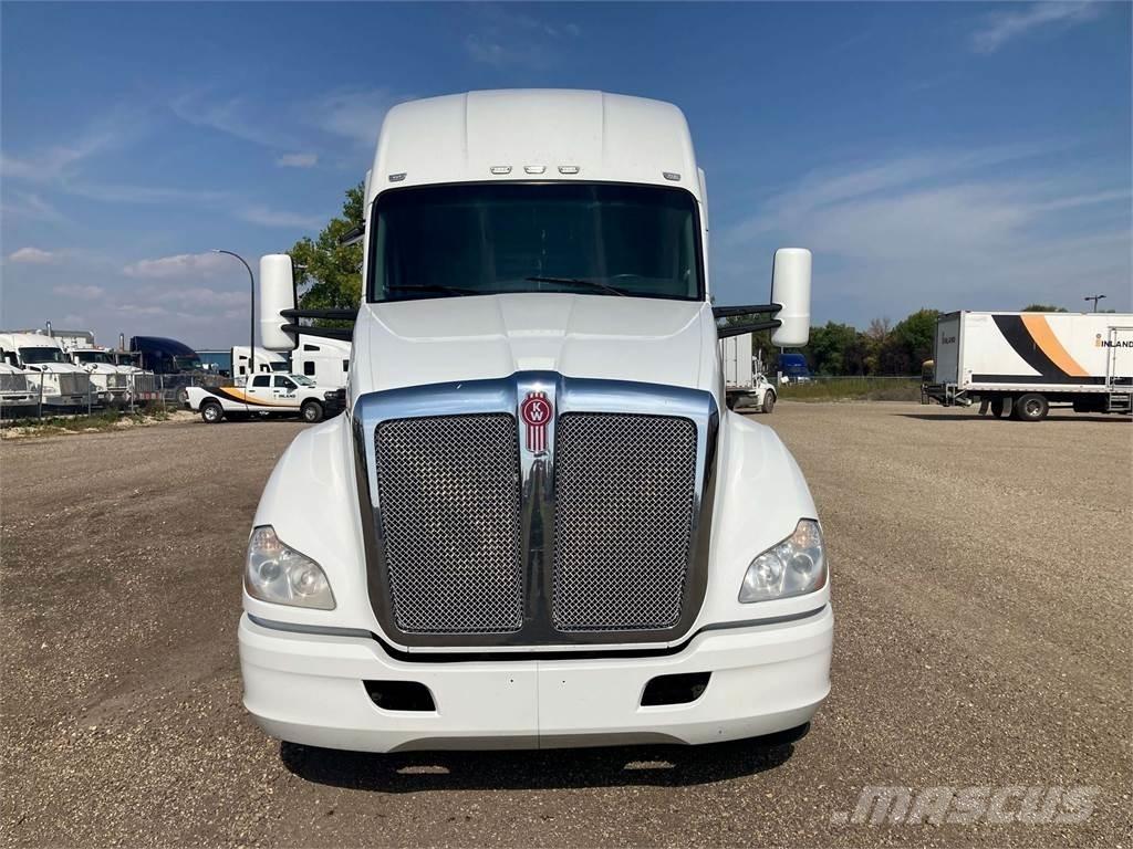 Kenworth T680 Cavalos Mecânicos