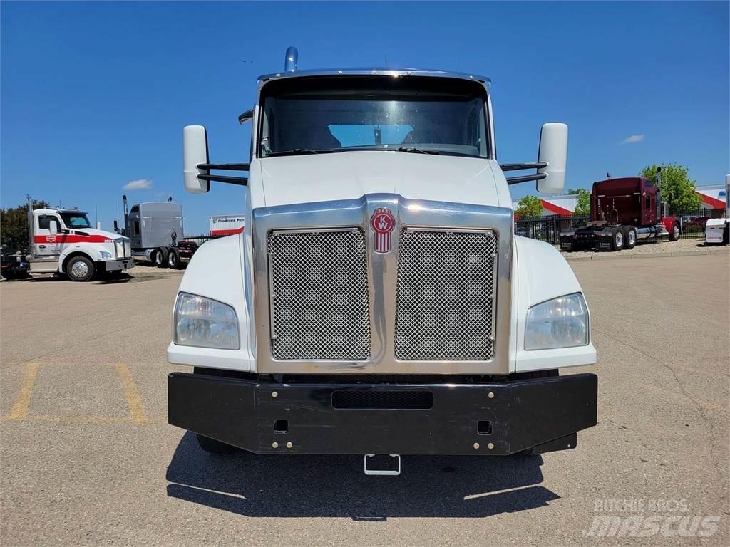 Kenworth T880 Camiões de chassis e cabine