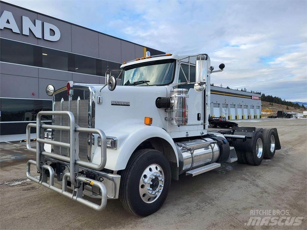Kenworth W900 Camiões de chassis e cabine
