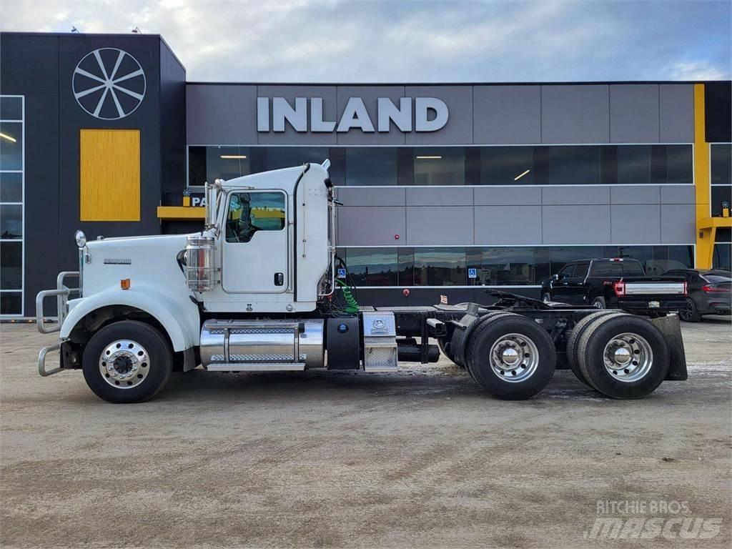Kenworth W900 Camiões de chassis e cabine