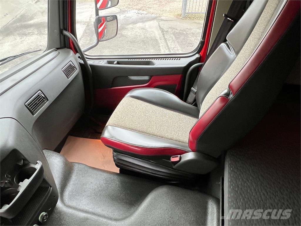 Volvo FMX540 Globe Camiões caixa desmontável com elevador de cabo