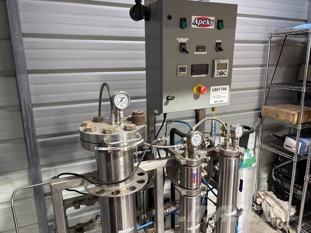  Apeks 1500-5L Construção - Outros
