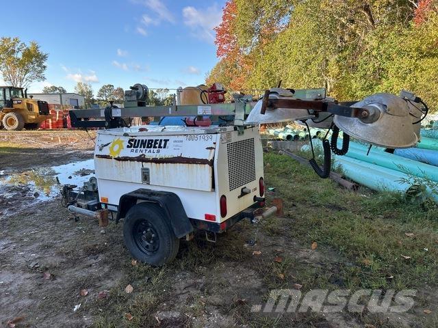 Atlas QLT M10 Torres de luz