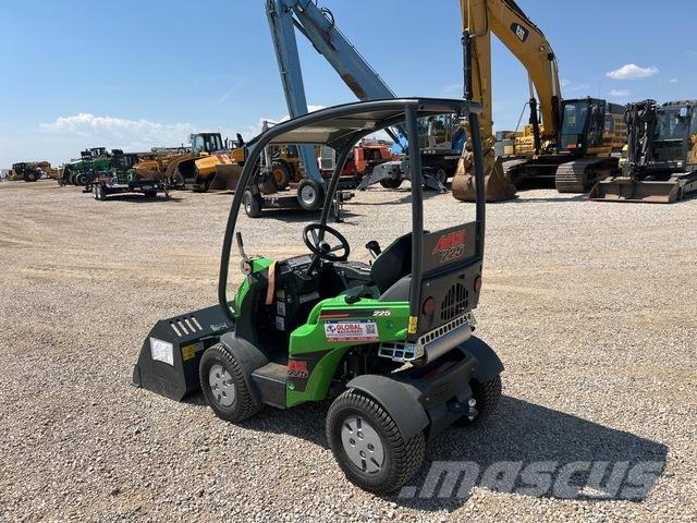 Avant M225 Carregadeiras de rodas