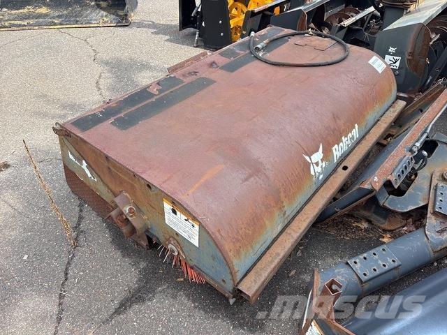 Bobcat 72 Varredoras