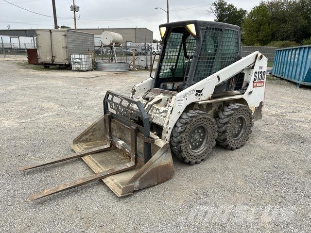 Bobcat S130 Minicarregadeiras