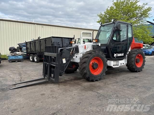 Bobcat V723 Manipulador telescópico