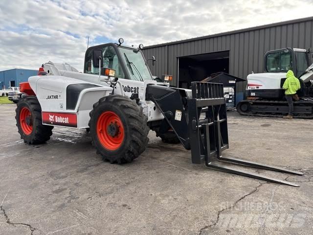 Bobcat V723 Manipulador telescópico
