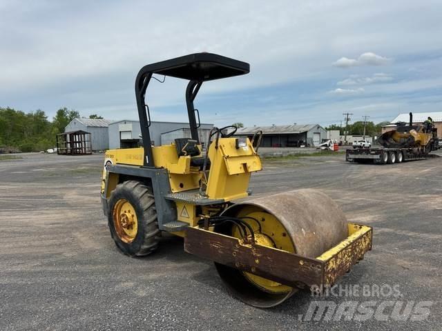Bomag BW142D Cilindros Compactadores monocilíndricos
