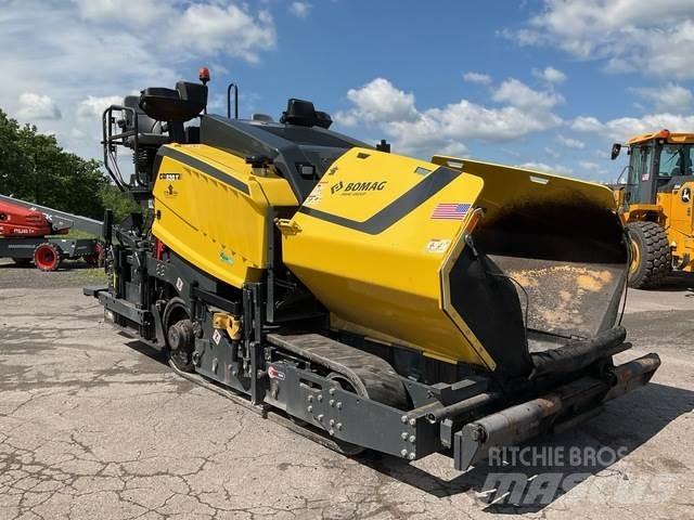 Bomag CR-820T Espalhadoras de asfalto