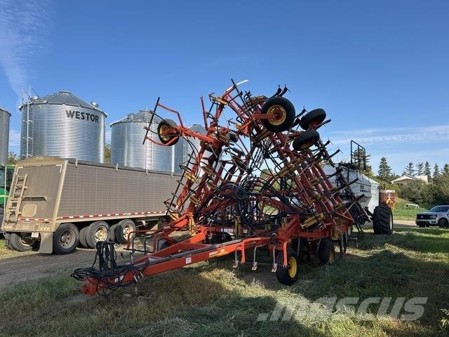 Bourgault 8810 Perfuradoras
