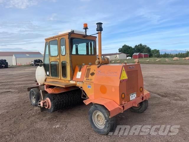 Broce RJ300 Varredoras interior