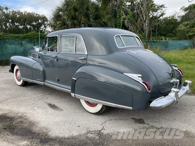 Cadillac  Automóvel