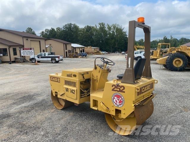 CASE 252 Cilindros Compactadores tandem