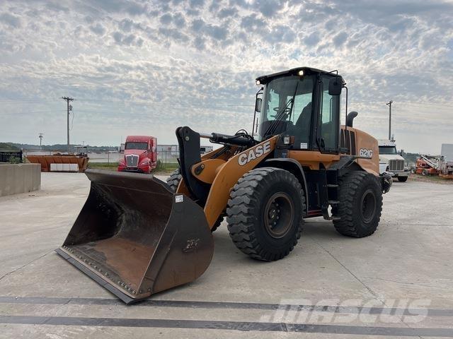 CASE 621G Carregadeiras de rodas