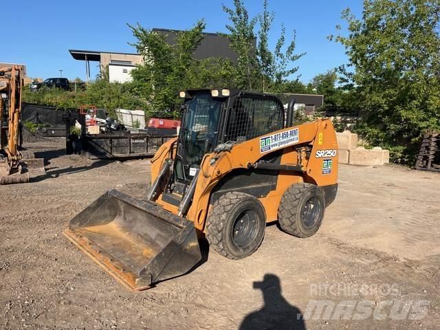 CASE SR250 Minicarregadeiras