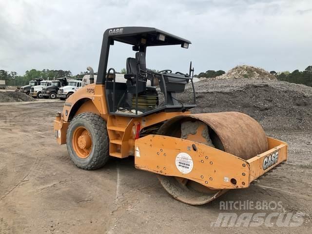 CASE SV208 Cilindros Compactadores monocilíndricos