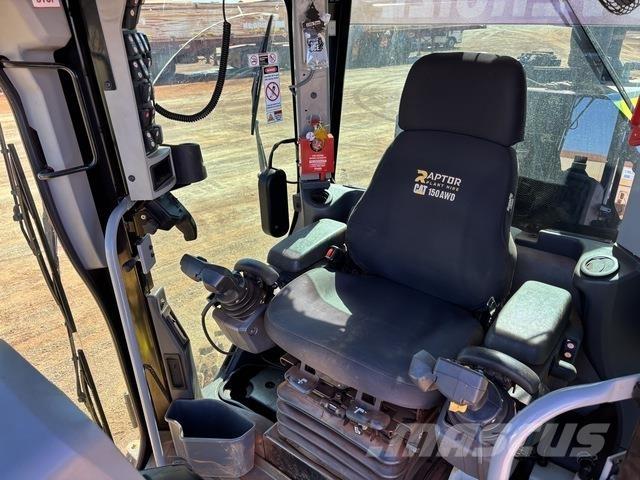 CAT 150 Motoniveladoras