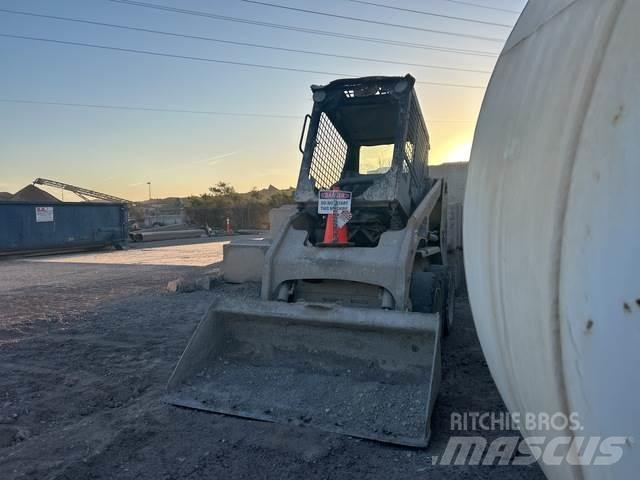 CAT 216B Minicarregadeiras