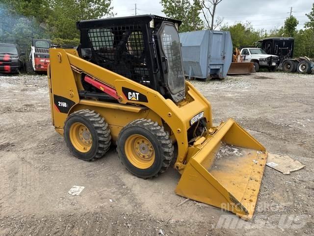 CAT 216B3 Minicarregadeiras