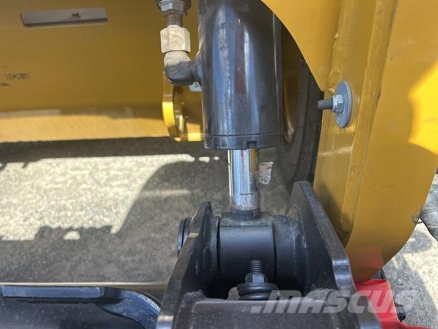 CAT 216B3 Minicarregadeiras