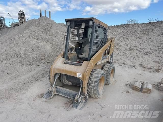 CAT 226B Minicarregadeiras