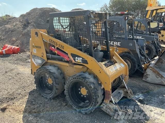 CAT 226B3 Minicarregadeiras