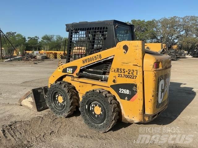 CAT 226B3 Minicarregadeiras