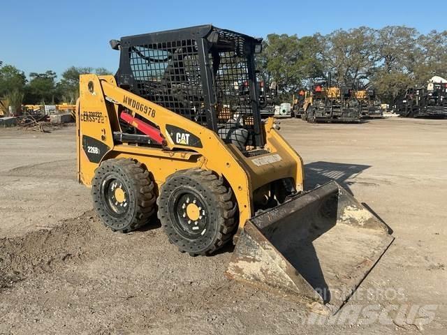 CAT 226B3 Minicarregadeiras